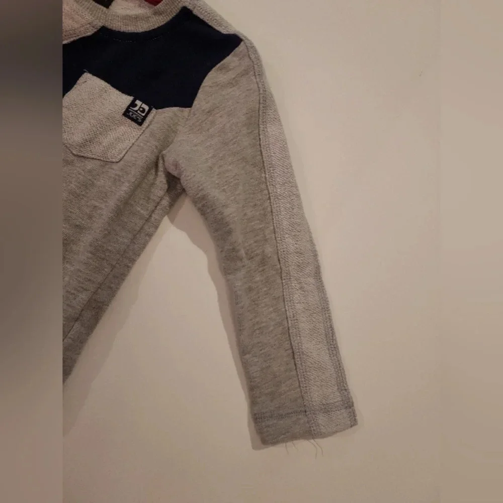 Joe's Toddler Boy 2 Piece Set, Long Sleeve and Jean Joggers in Size 2T